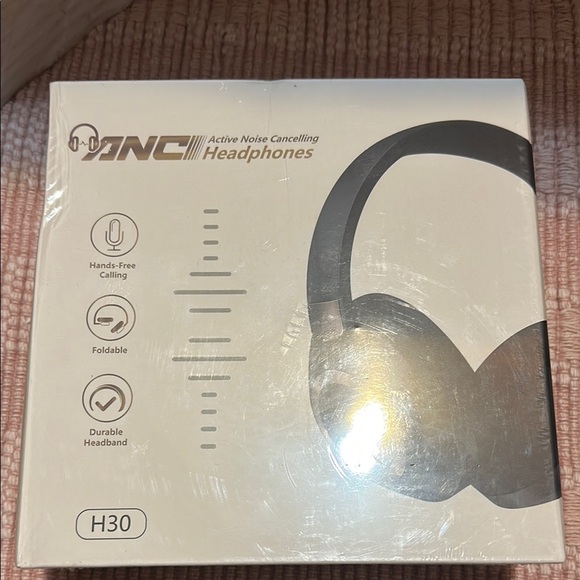 Eaorul H30 Noise Cancelling Headphones black /golden Bluetooth & microphone - Picture 1 of 1